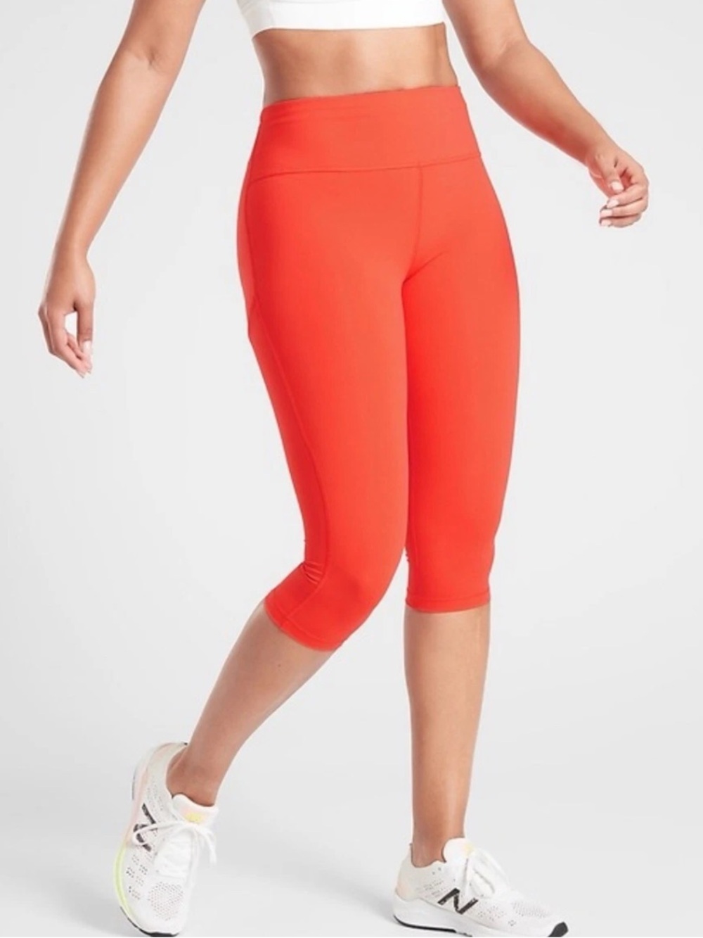 ATHLETA Ultimate Stash Pocket Crop Leggings in Bright Red Medium